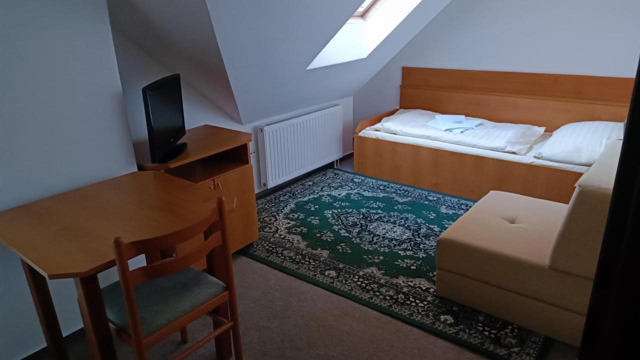 Motel Velky Rybnik Pelhřimov エクステリア 写真