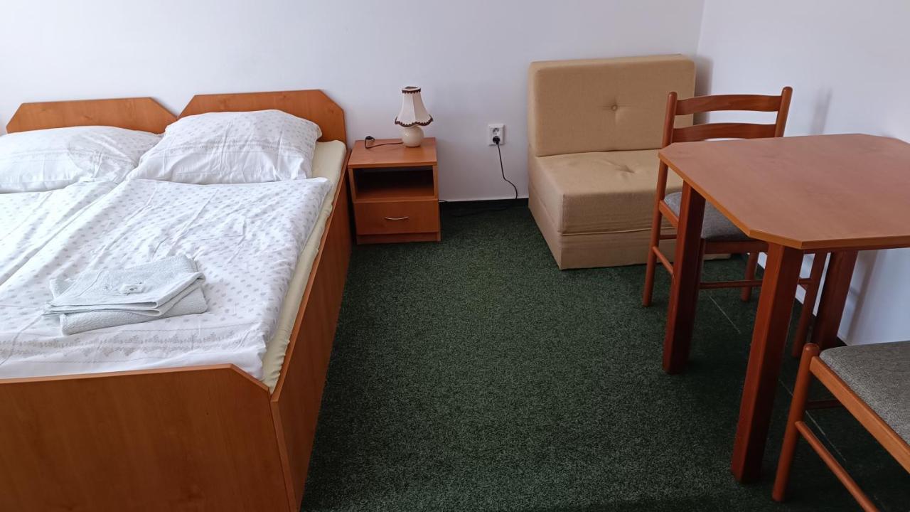 Motel Velky Rybnik Pelhřimov エクステリア 写真